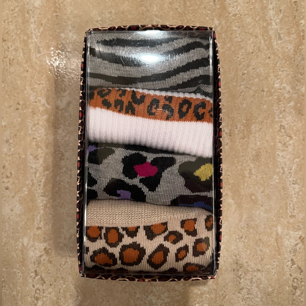 Aqua 4 Pack Women’s Socks.